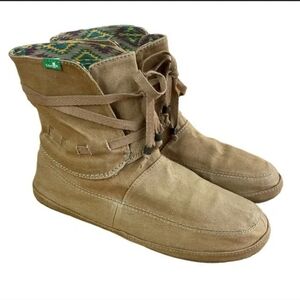 NWOT Sanuk 'Soulshine Sally' Boot Sz 5